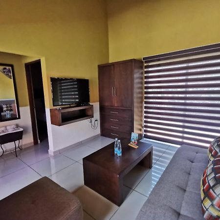 Casa Flores Hotel & Spa アトリスコ エクステリア 写真
