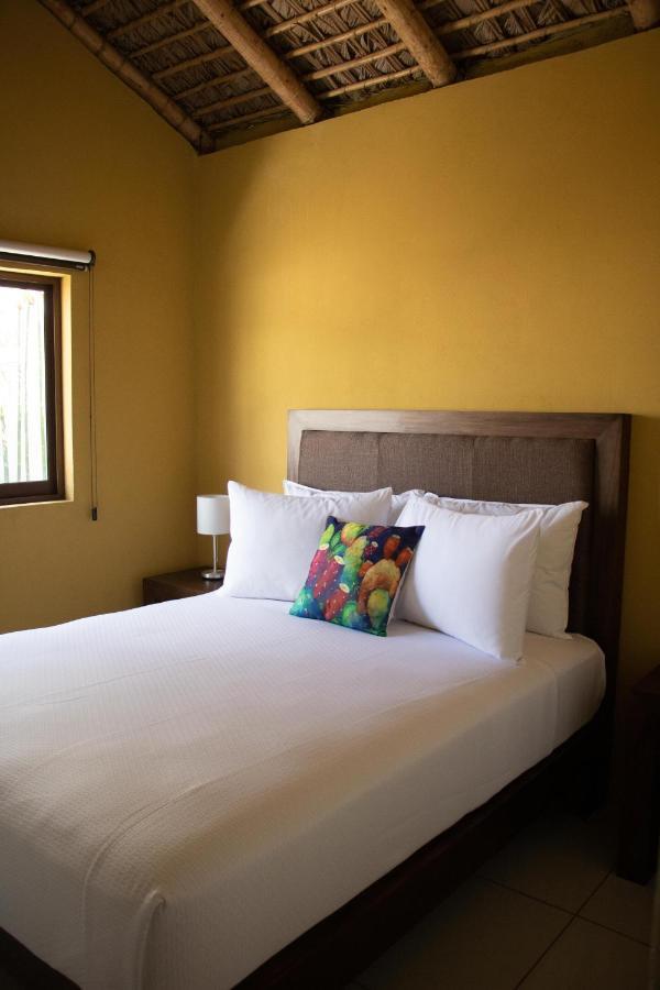 Casa Flores Hotel & Spa アトリスコ エクステリア 写真